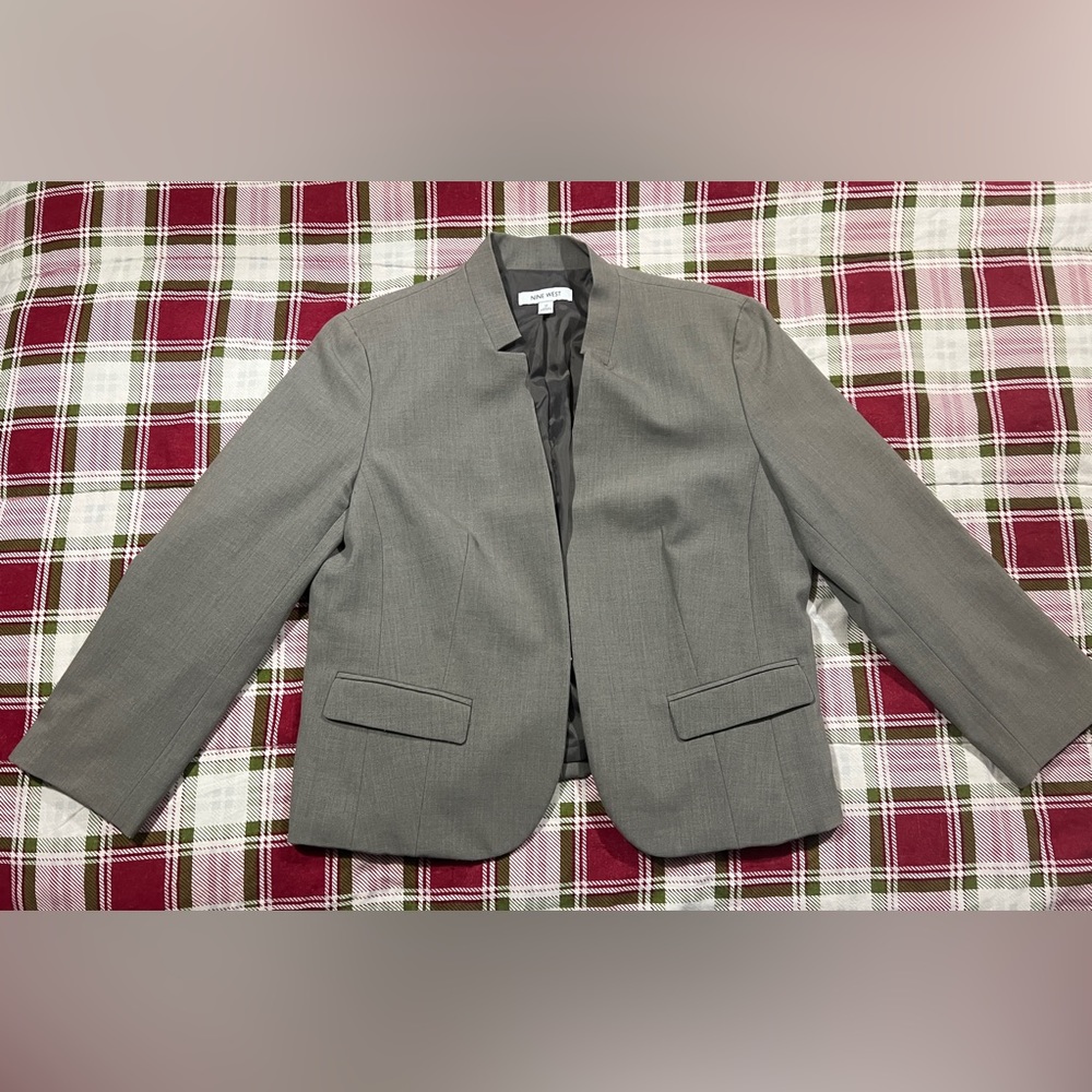 Women’s Nine West Blazer (Suit Coat) Size 12